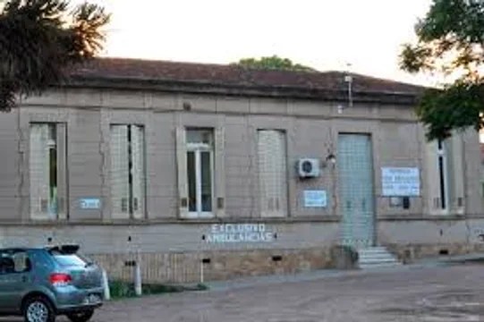 Lesiones domésticas- Se olvidó las llaves, intentó saltar la reja y perdió un testículo 
