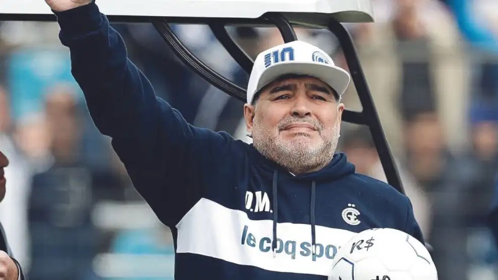 Muerte de Maradona: con la enfermera como imputada, en febrero habrá una nueva audiencia
