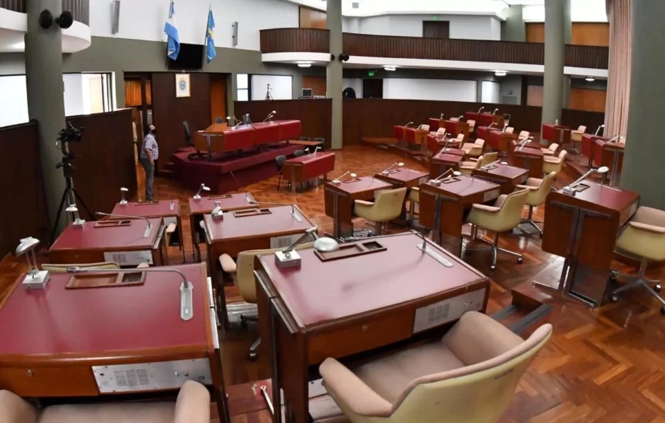 Habrá sesión extraordinaria en la Legislatura del Chubut con extenso temario y reforma de la Constitución incluída