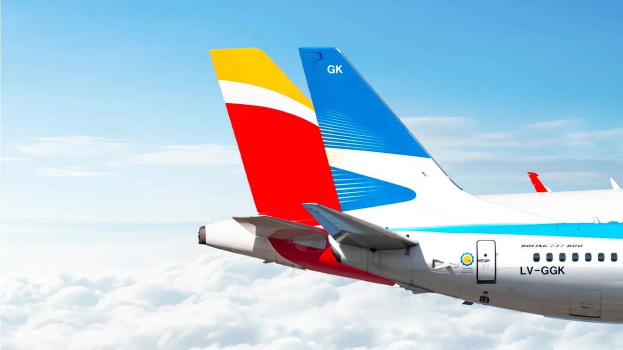 Aéreas: Iberia y Aerolíneas Argentinas firman un acuerdo de nuevas conexiones entre ambos países