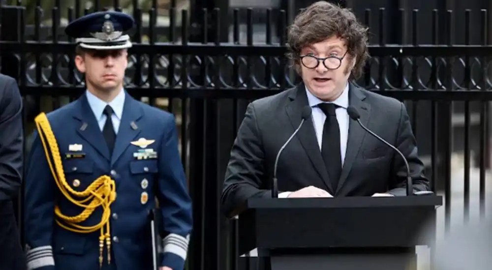 Milei presentó junto a Bullrich la reestructuración de la Policía Federal con el FBI como modelo