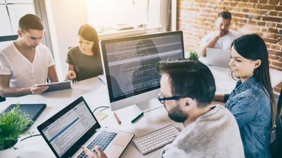 Abren 100 becas completas en ingeniería de software otorgadas por Jala University