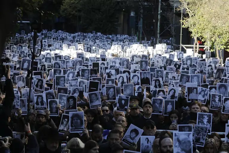Fracaso Judicial- Pasaron 31 años del atentado a la AMIA, sin detenidos y con dolor en la memoria