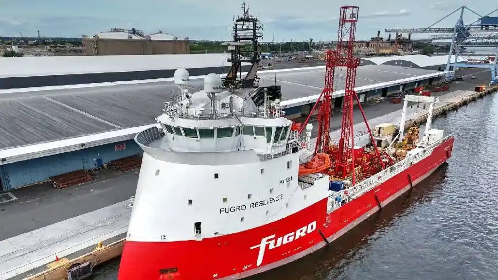 Punta Colorada: avanzan los trabajos del buque que definirá la ubicación del megapuerto petrolero 
