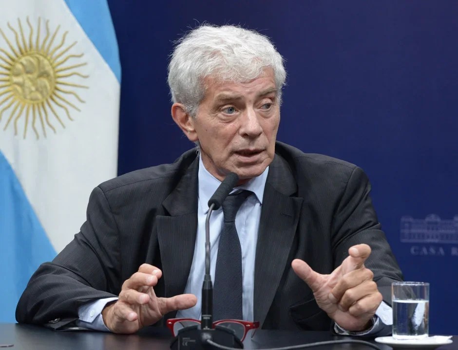 ¿Nueva casta?: El ministerio de Justicia pagó $648 millones en pasajes aéreos y comisiones de viajes