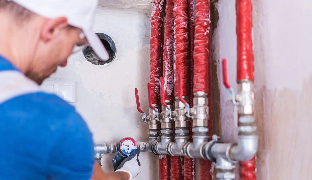 Dictarán un curso gratuito de instalaciones de agua, luz y cloacas