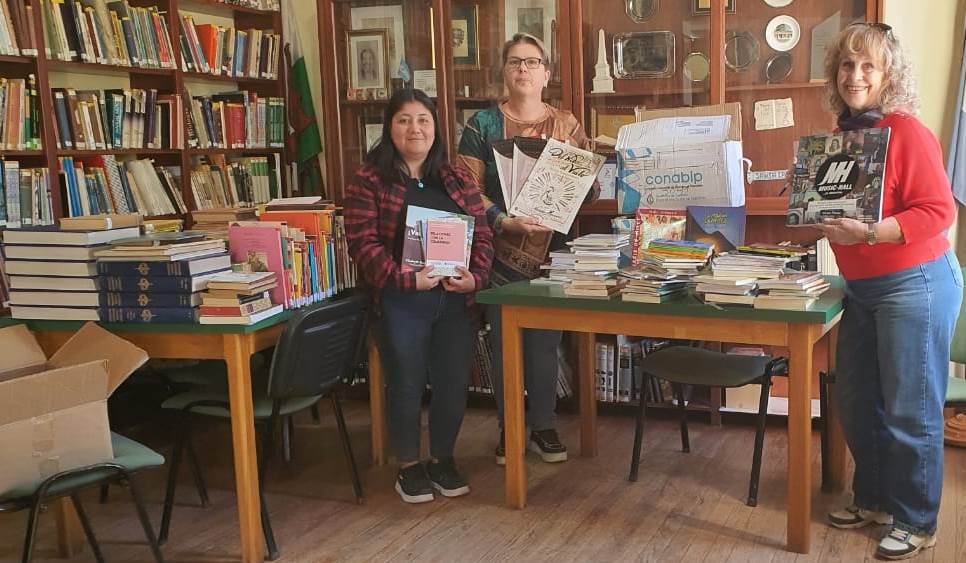 Provincia entrega material bibliográfico a las Bibliotecas Populares del Chubut