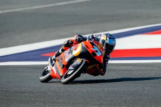 Moto3 GP: Valentín Perrone terminó segundo en Hungría