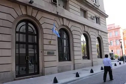 El Gobierno desplazó a Sergio Neiffert de la SIDE y designó a Cristian Auguadra