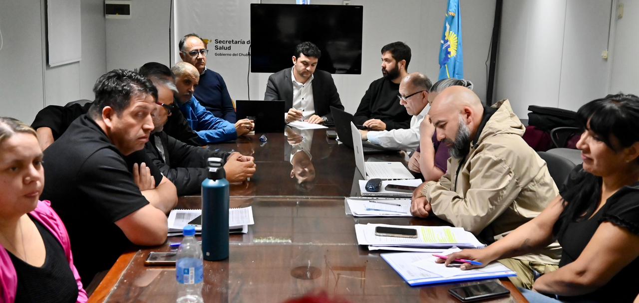 El Gobierno del Chubut acordó un aumento salarial para los trabajadores de la salud: 8% sobre el básico en tramos