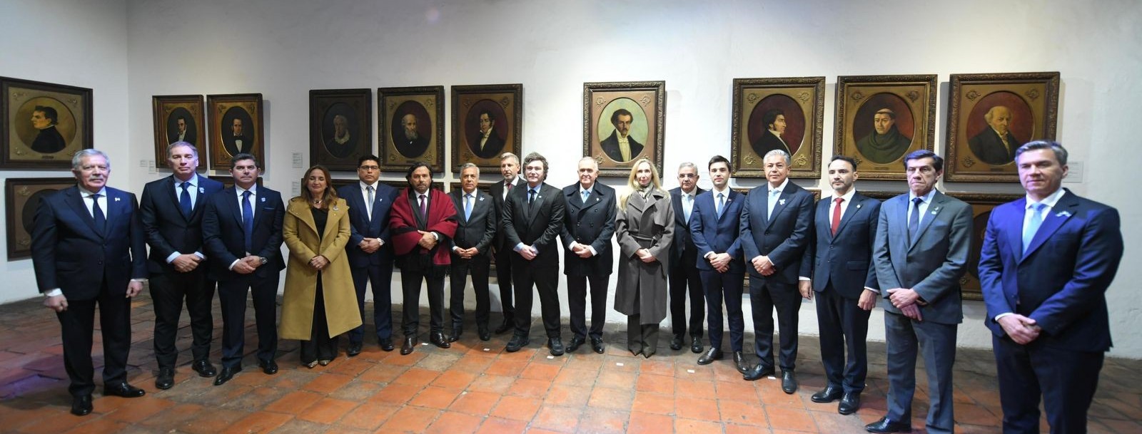 Milei encabezó el acto por el 9 de Julio y habló del «Cruce de los Andes económico» de su gestión
