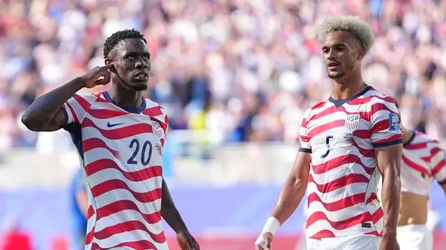 Estados Unidos le ganó a Bosnia por 2 a 0 y jugará en octavos con Bélgica