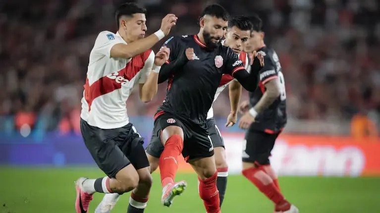 River Plate perdió 1-0 ante Barracas Central en su debut en el Torneo Clausura
