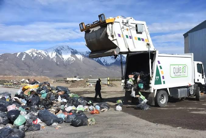 Conflicto por tratamiento de residuos entre Esquel y Trevelin: el STJ recibe este miércoles a los intendentes 