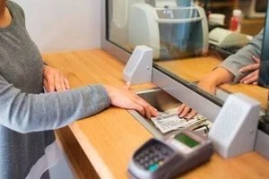 Bancarios cerraron aumento del 2,1 %: el sueldo inicial supera los $2.500.000