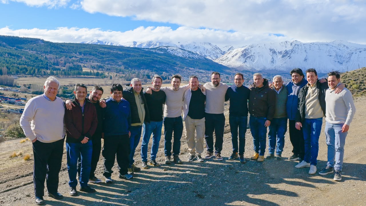 Provincia anuncia la construcción de 427 viviendas para trabajadores esenciales en 14 ciudades de Chubut