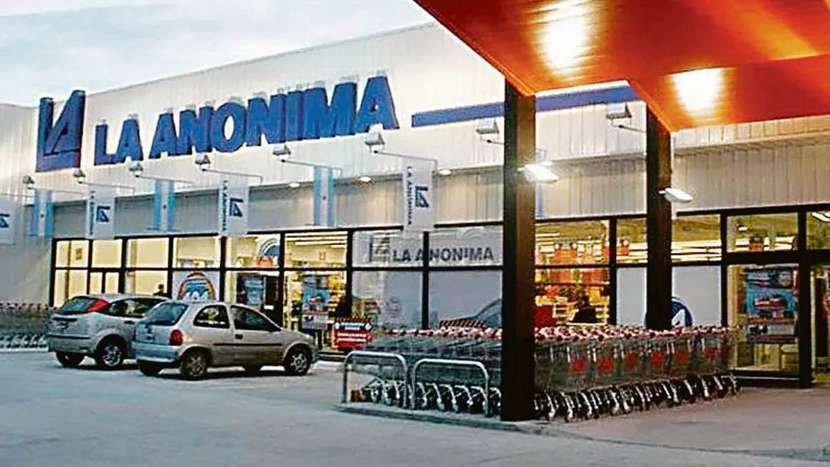 La Anónima restructura y ejecuta despidos en Patagonia: hay preocupación en sucursales de Chubut