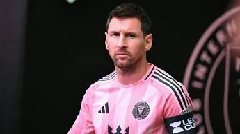Duelo en la cancha: Messi volvió a jugar tras el fallecimiento de su padre