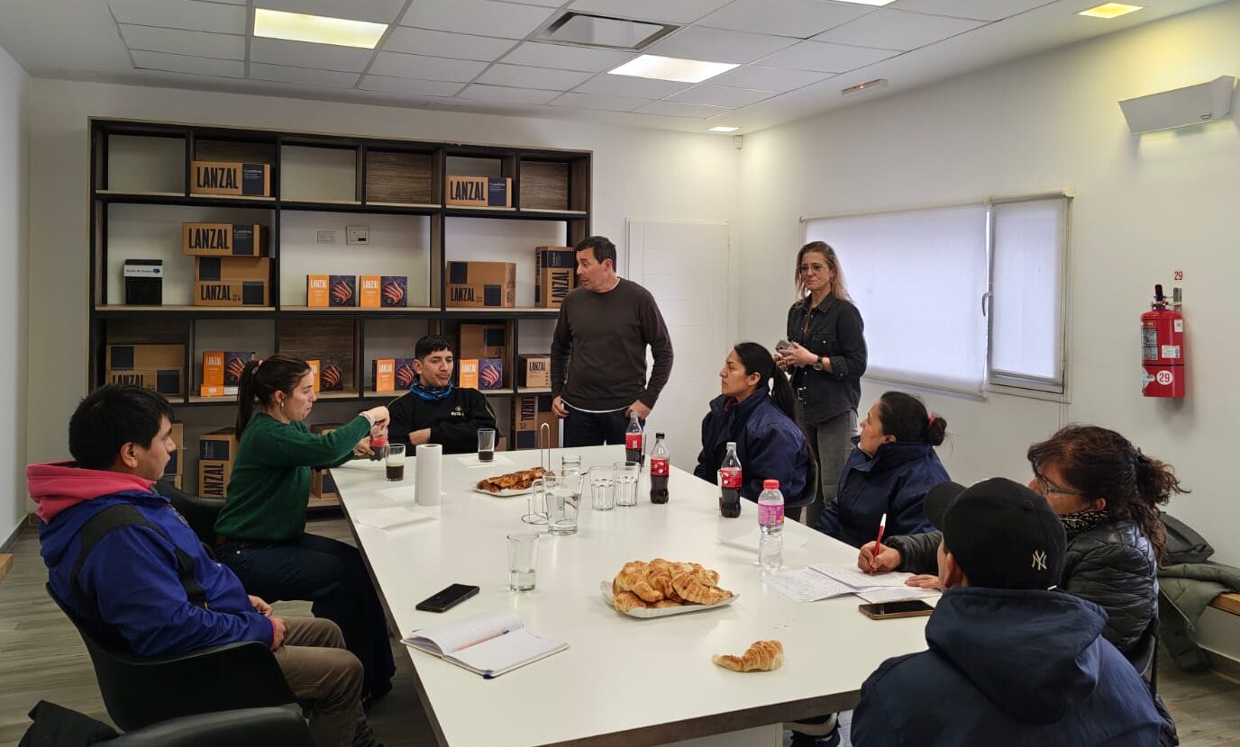 Terminalidad Educativa: Trabajadores pesqueros de diferentes empresas de Madryn se suman al programa