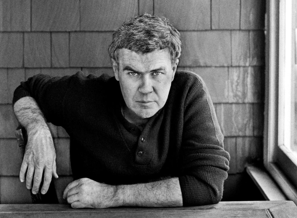 Raymond Carver, Nghệ thuật tiểu thuyết số 76
<span class="bsf-rt-reading-time"><span class="bsf-rt-display-label" prefix="Thời gian đọc:"></span> <span class="bsf-rt-display-time" reading_time="46"></span> <span class="bsf-rt-display-postfix" postfix="phút"></span></span><!-- .bsf-rt-reading-time -->