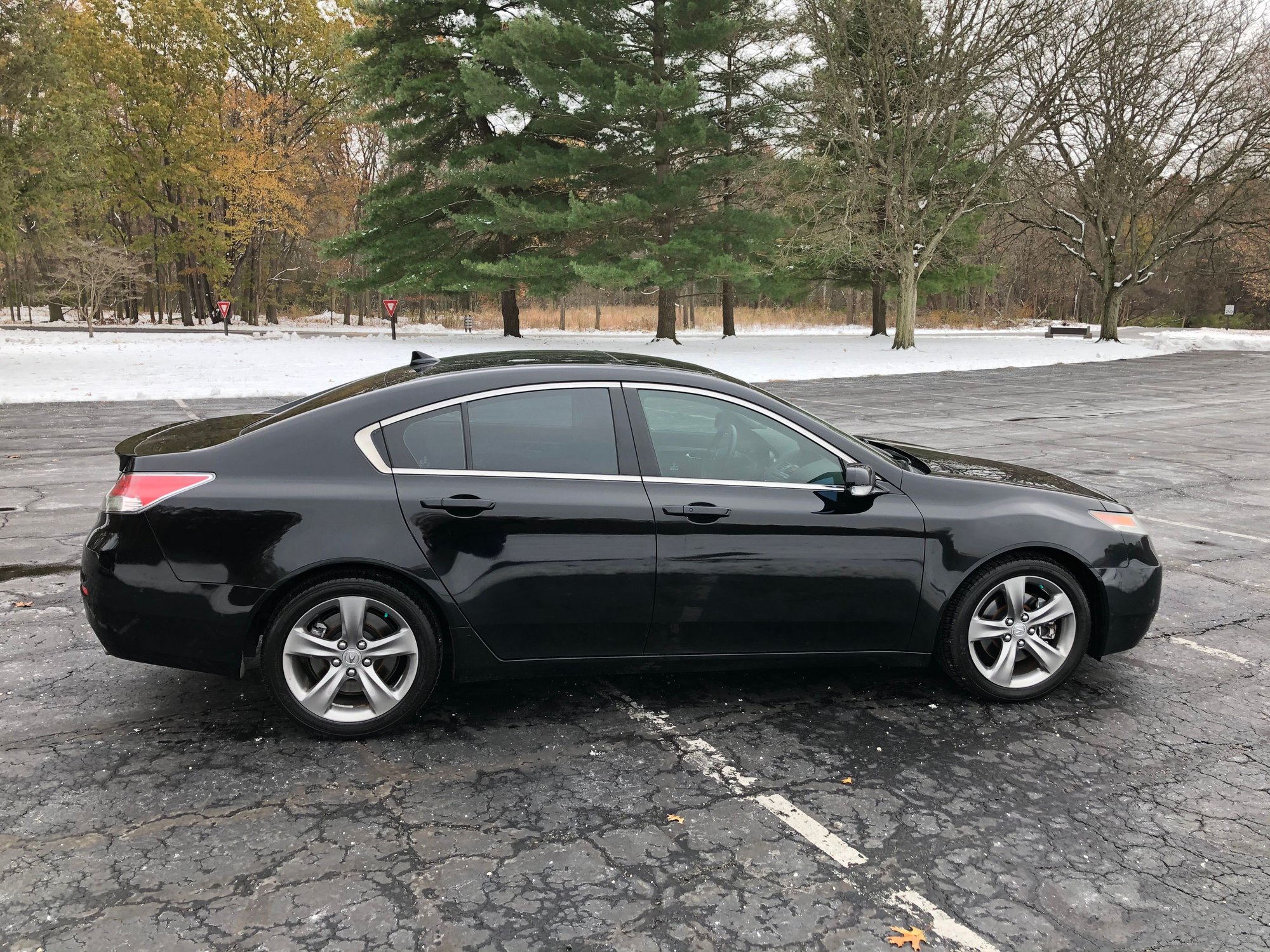 Sold: 2012 acura tl sh-awd ***6 speed manual***