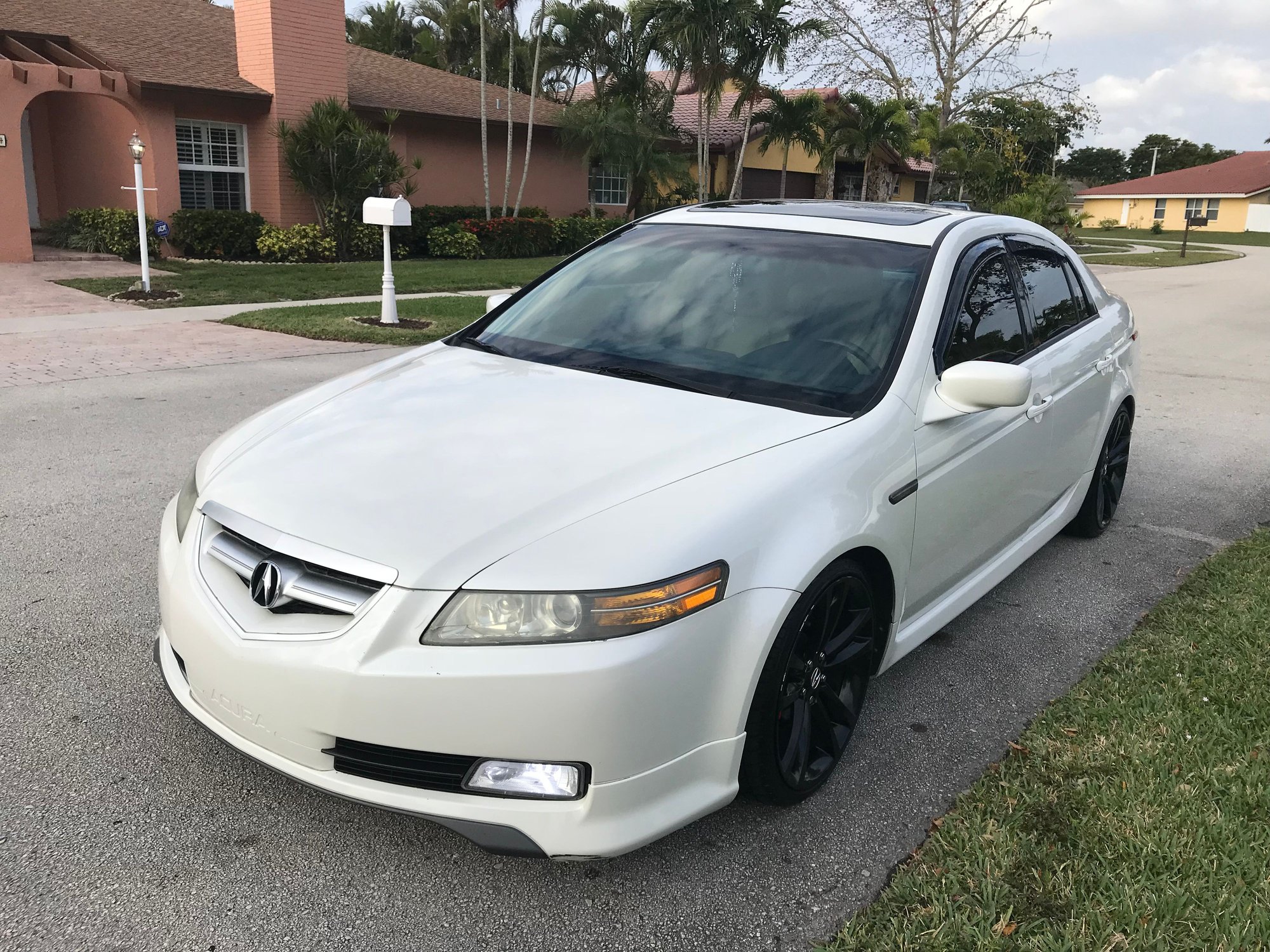Closed: 2004 acura acura tl white in south florida