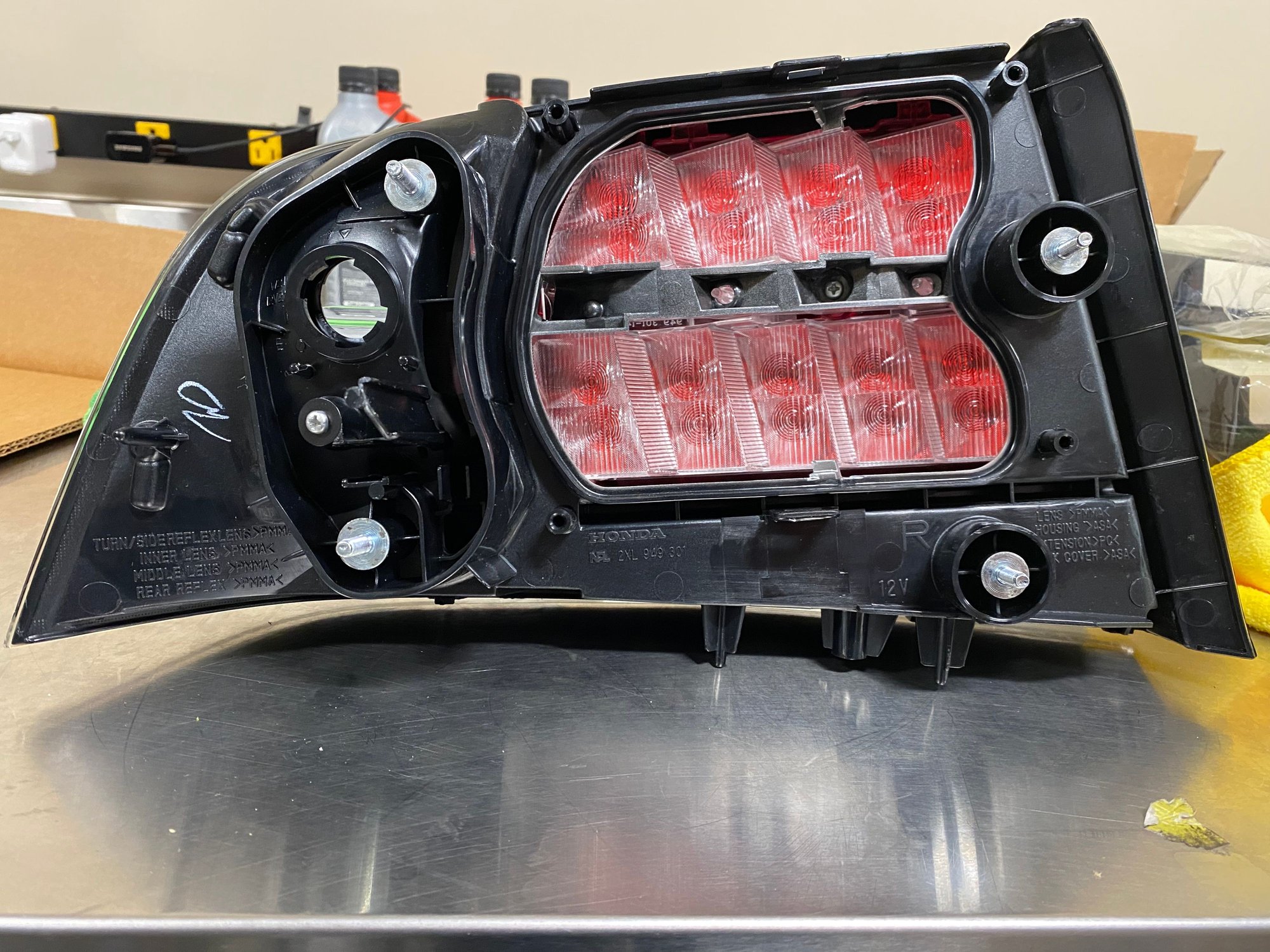 Sold: 3g tl cdm tail lights