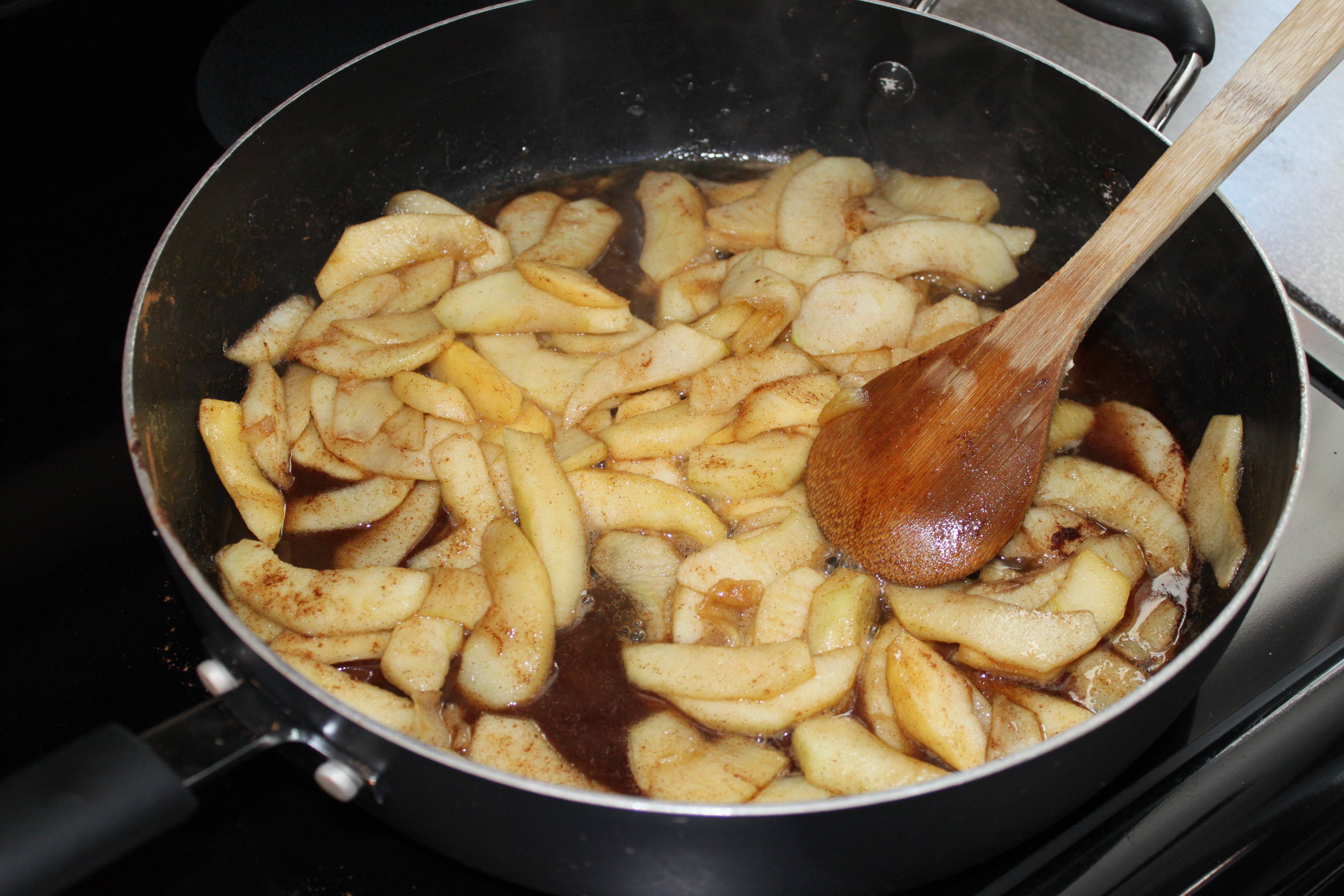 Baked Apple Cinnamon Pancake