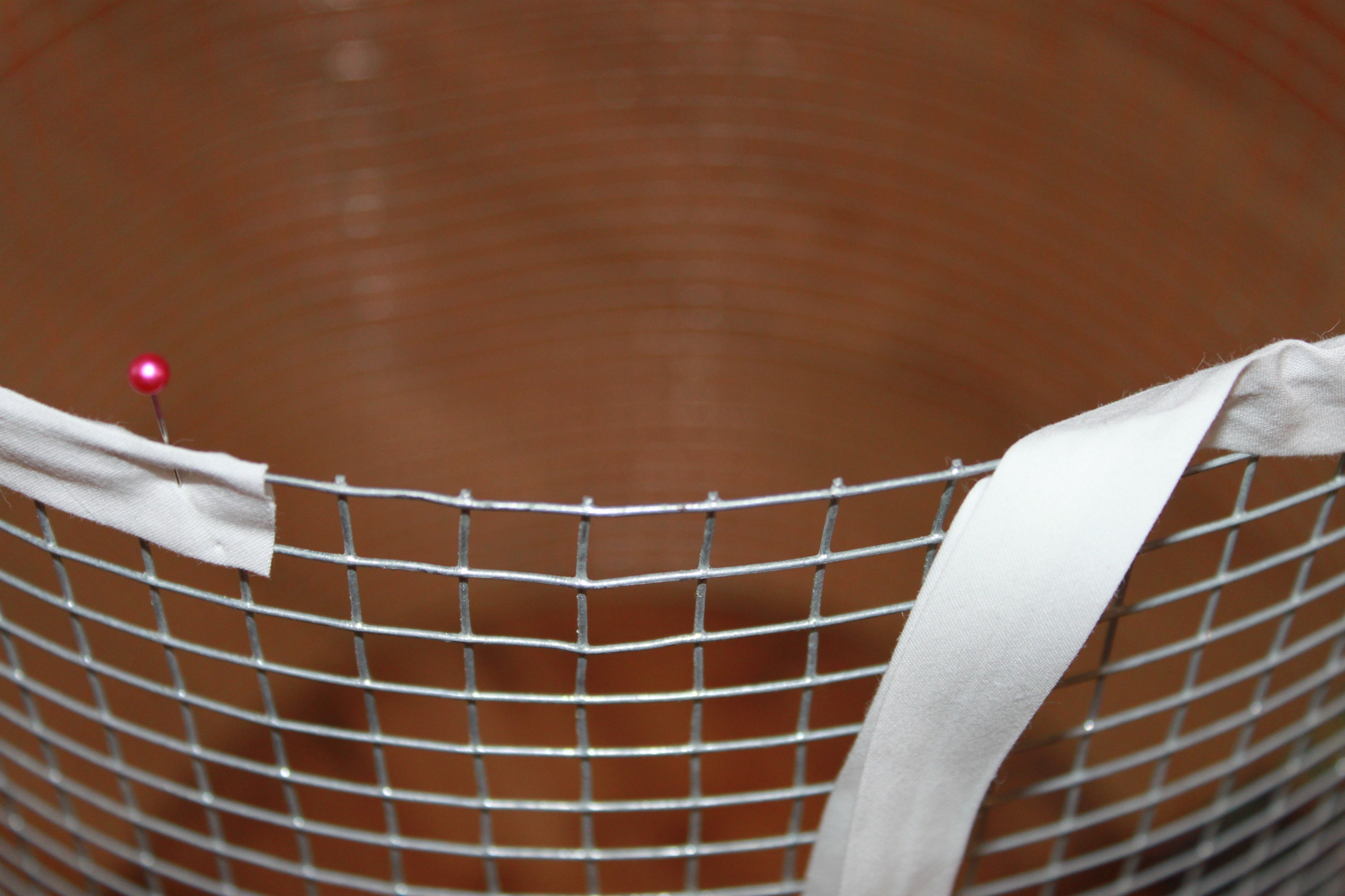 Top rim of wire basket