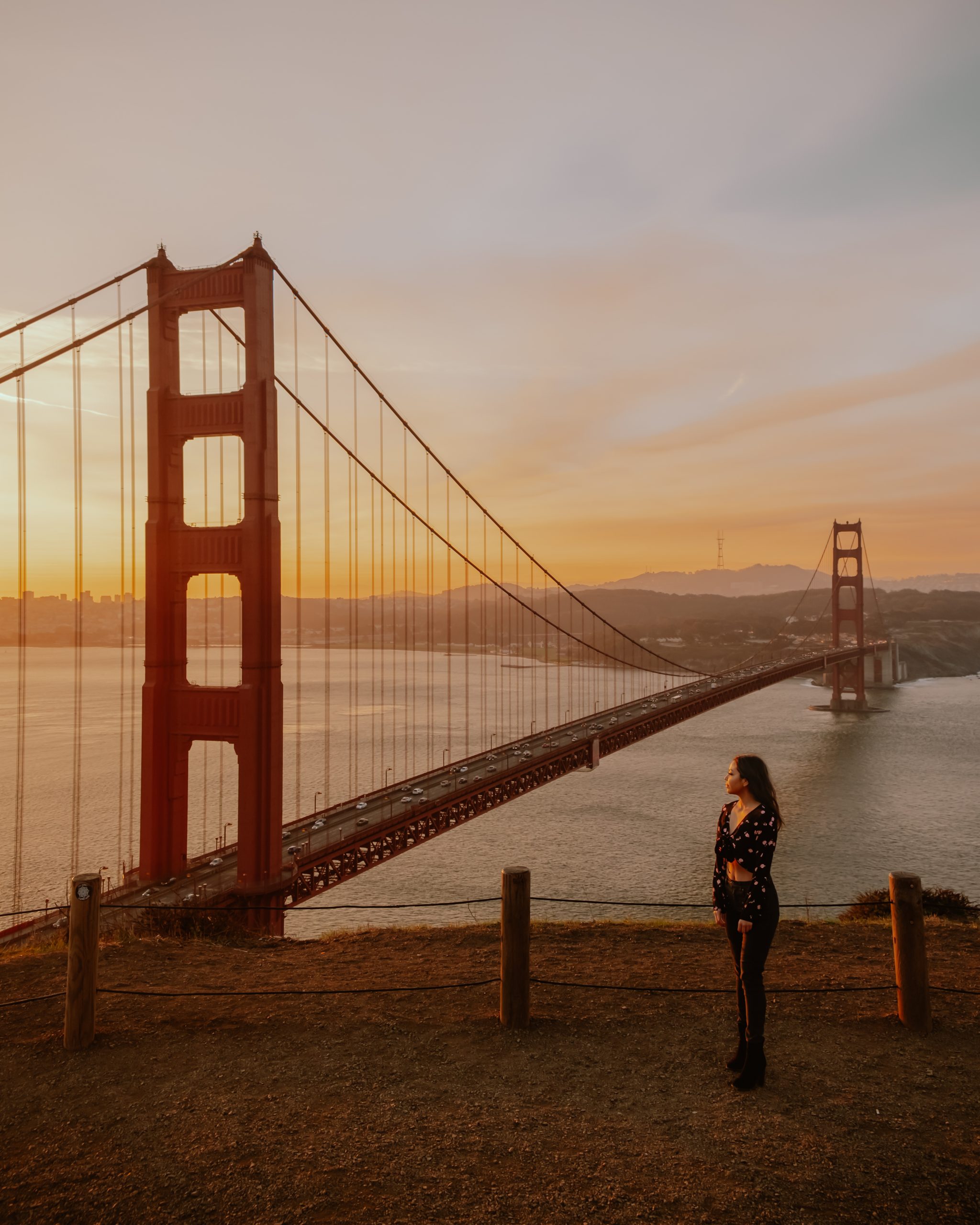 sunrise at the Golden Gate Bridge - 16 places to to visit in California