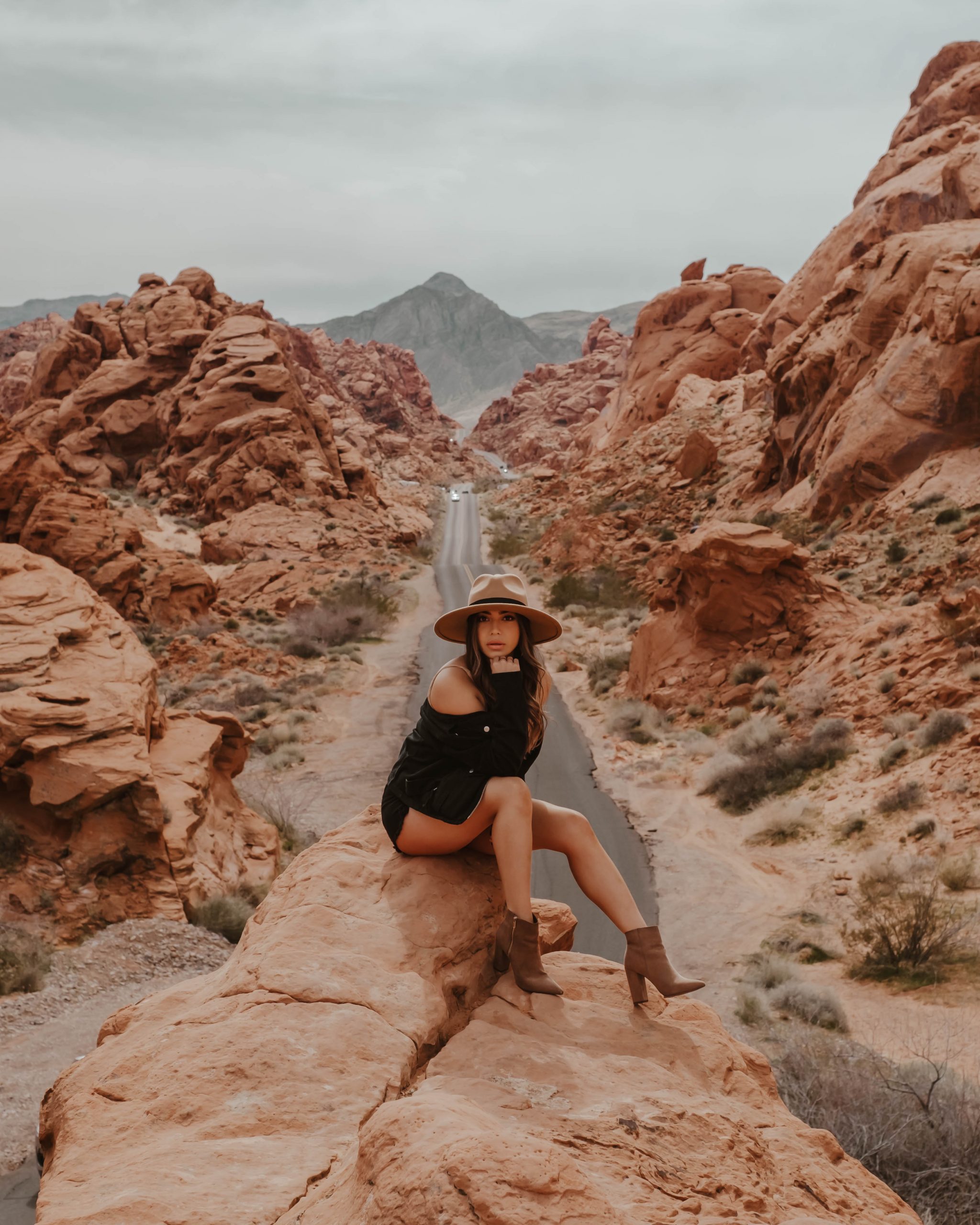 cindyycheeks at Valley of Fire - Nevada & Arizona road trip guide and itinerary