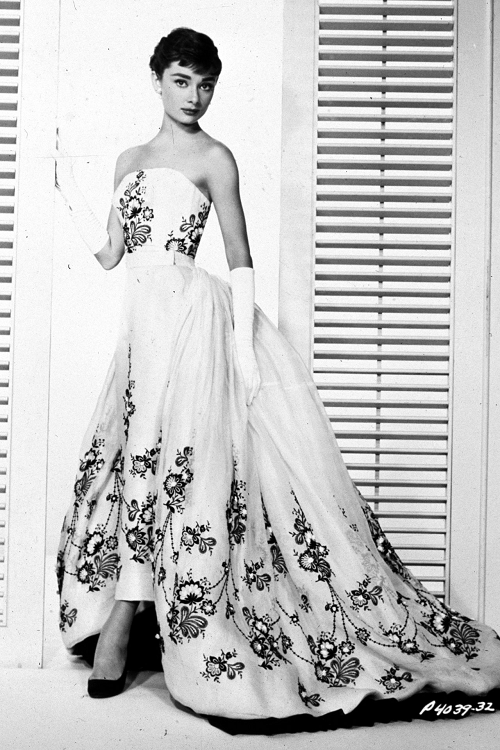 givenchy audrey hepburn wedding dress 1955