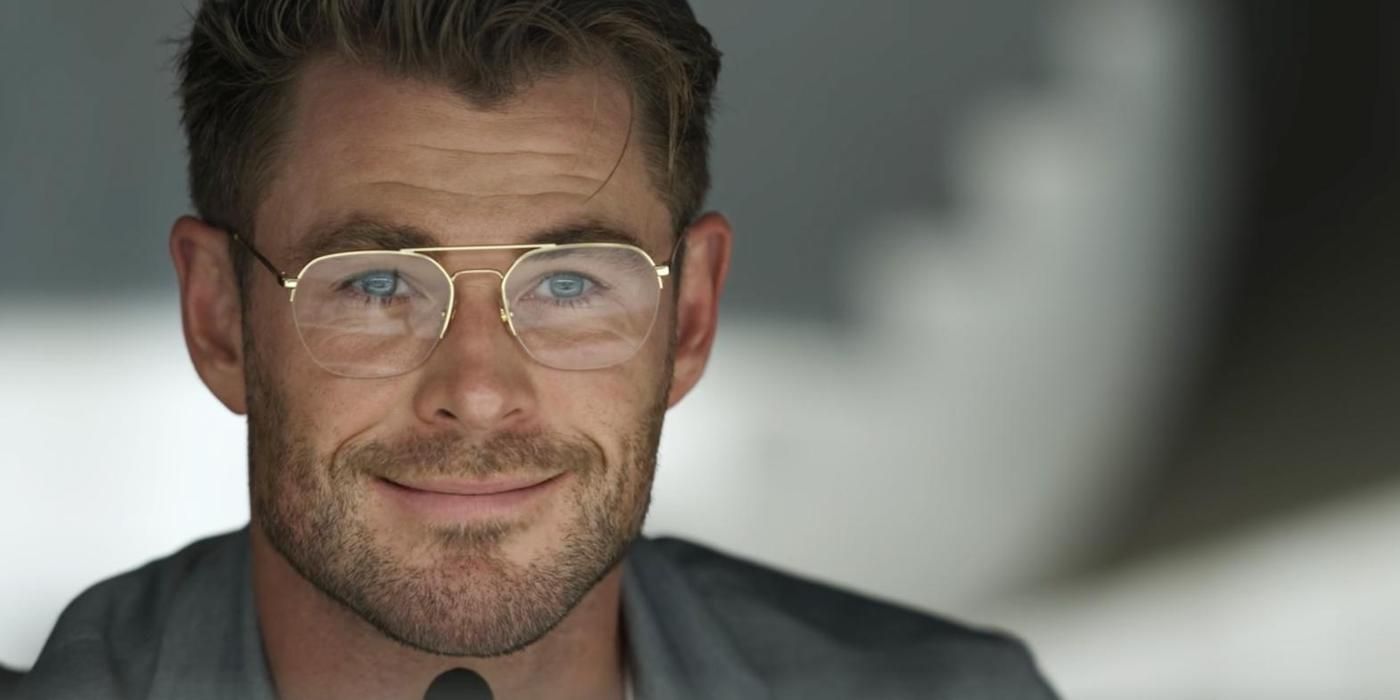 A still from the film SPIDERHEAD.