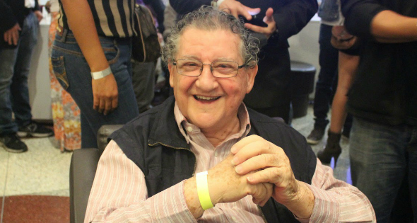 Venezuela: Chalbaud cumplió 85 años y prepara un filme sobre Chávez
