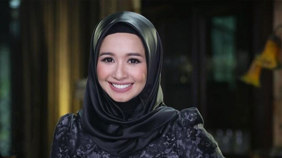 Jilbab ala Laudya Chintya Bella