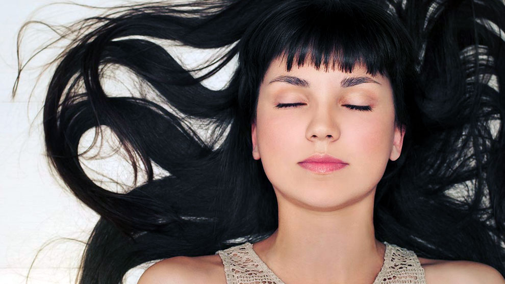 Model Rambut Terbaik Dengan Poni, Ayo Coba!