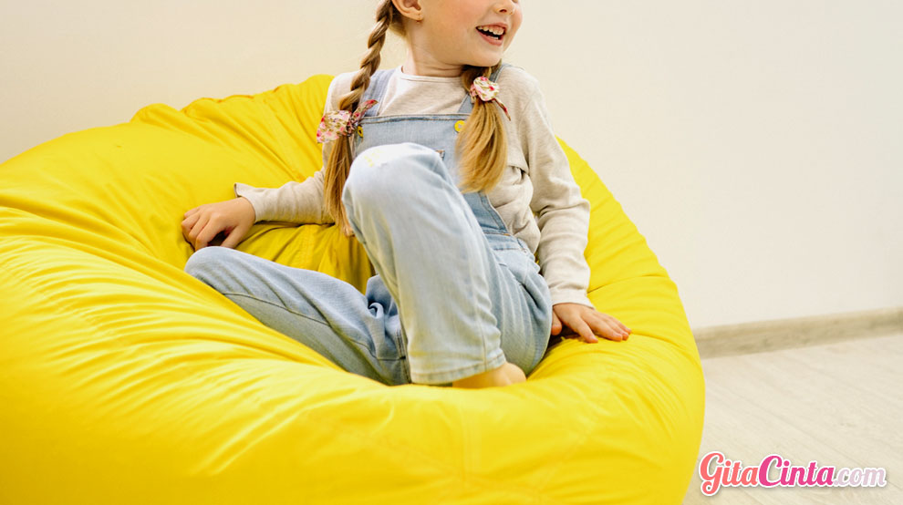 Cara Membuat Bean Bag Lengkap, Hasilnya Enggak Kalah dengan Buatan Pabrik!