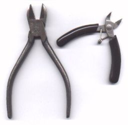 christmas lights bulb removing wire cutters
