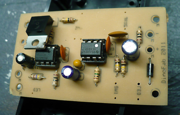 This is a homebrew PCB for Dino's fuel injector tester. Two 555s drive a MOSFET that switches the injector.