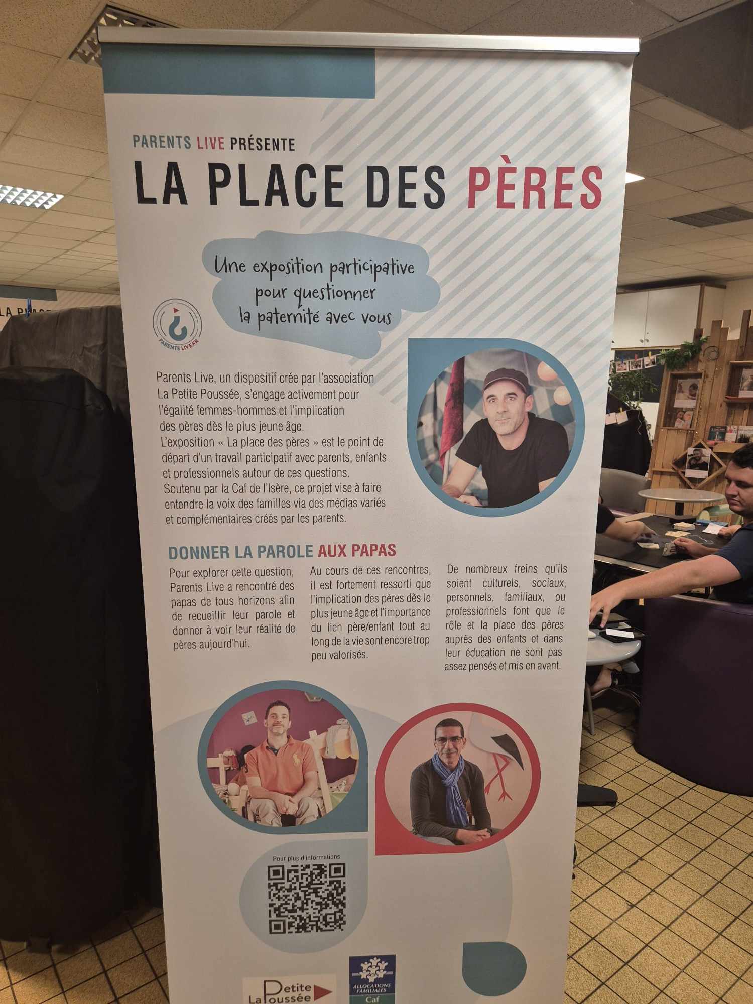 Expo sur la place des Pères