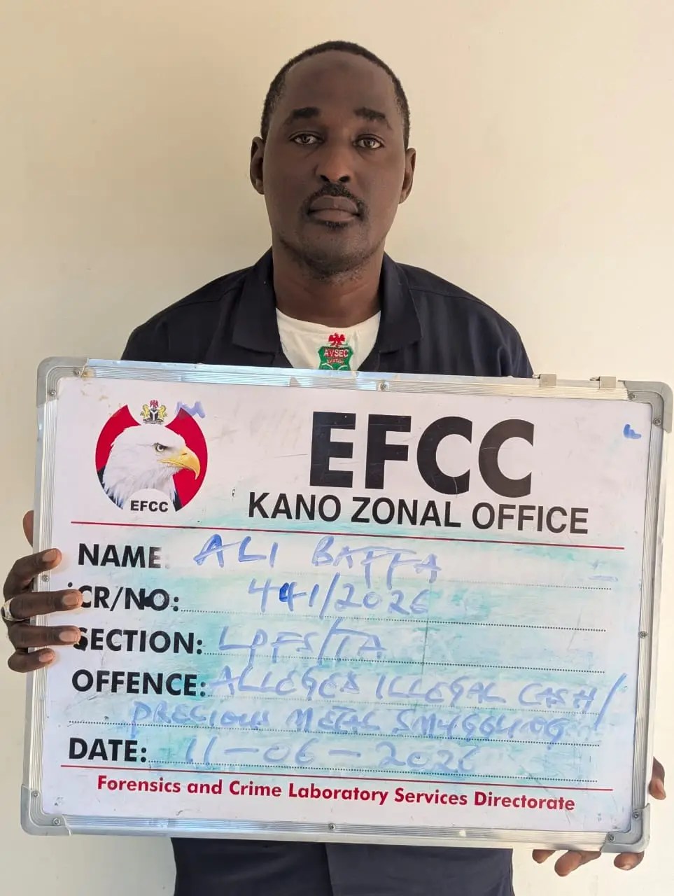 EFCC arrests AVSEC inspector, two others over alleged cash, gold smuggling