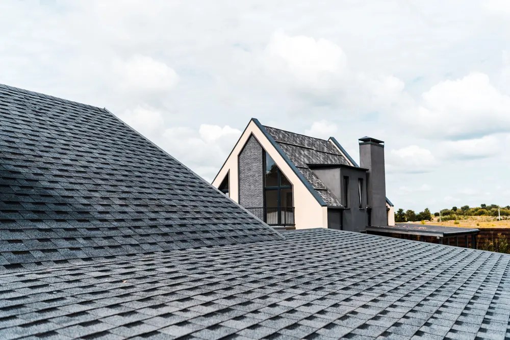 How to Calculate the Amount of Shingles Needed for a Roof?