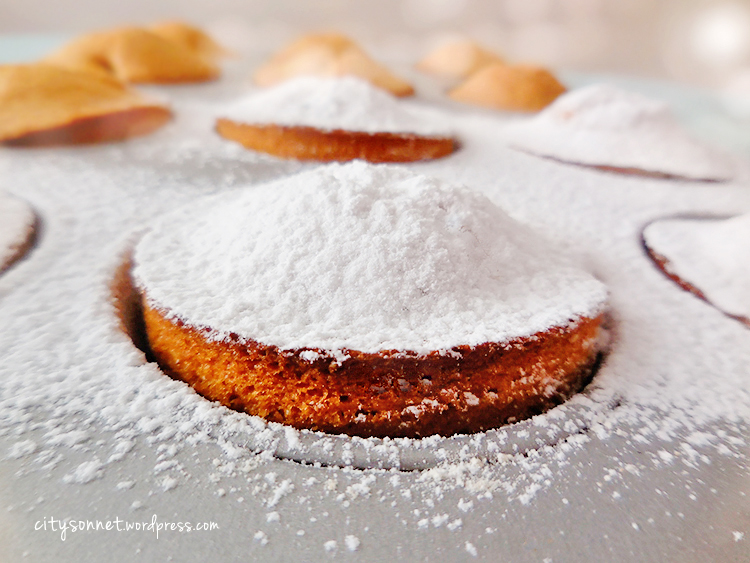Cinnamon Vanilla Cupcakes