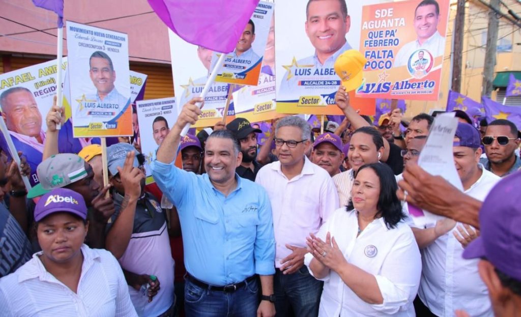 Política Luis Alberto denuncia SDE produce más de mil 300 toneladas de basura