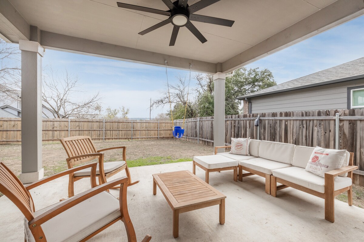 Lone Star Hideaway