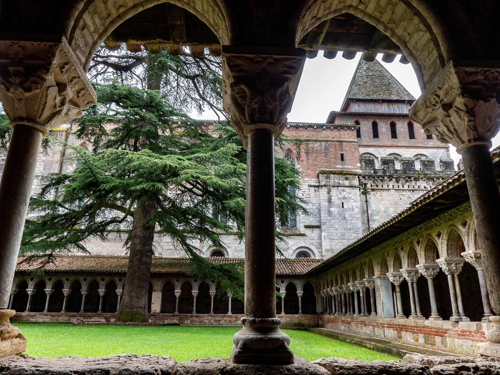 Visite du cloître de Moissac