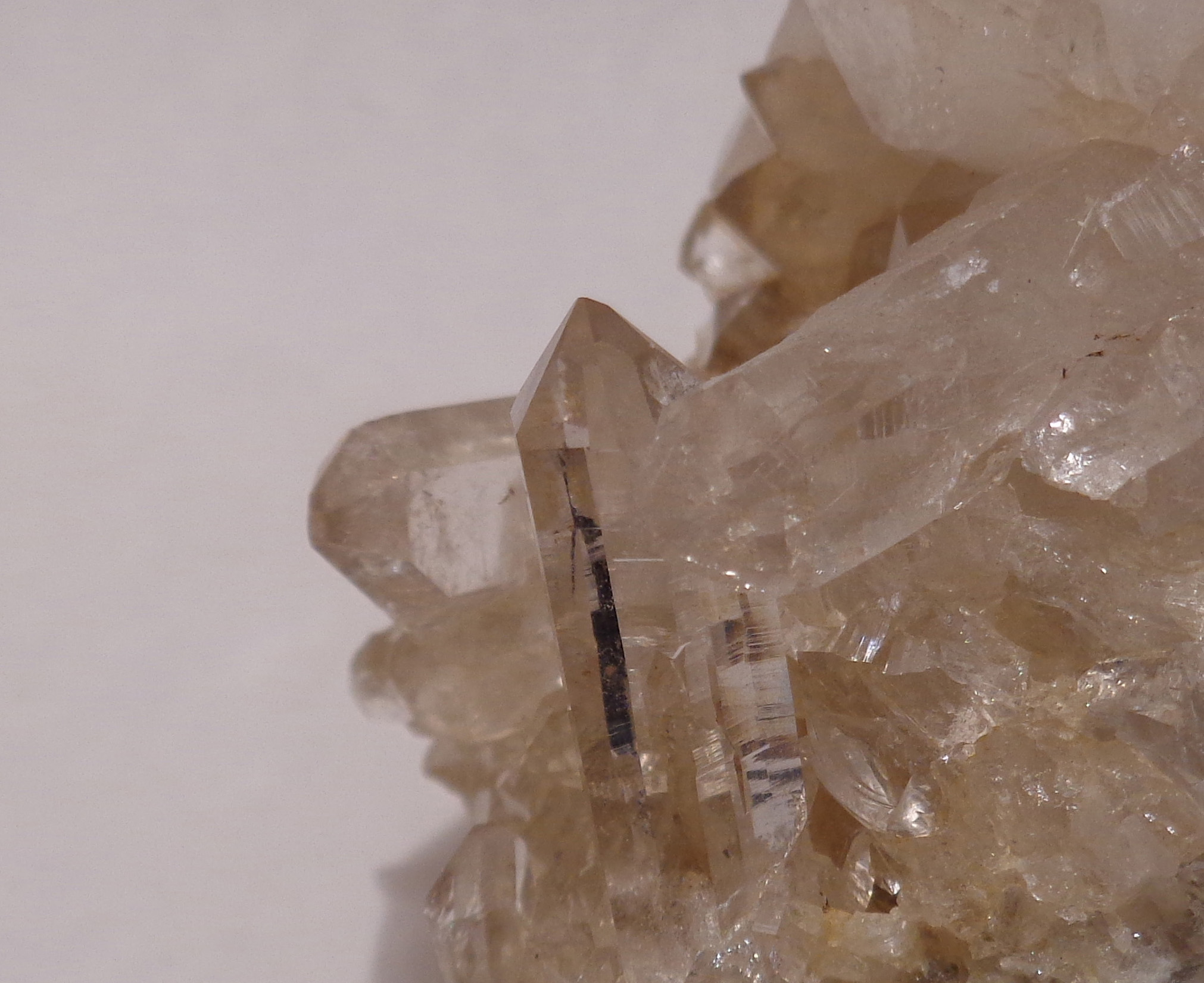 Quartz (var. rock crystal) (2)