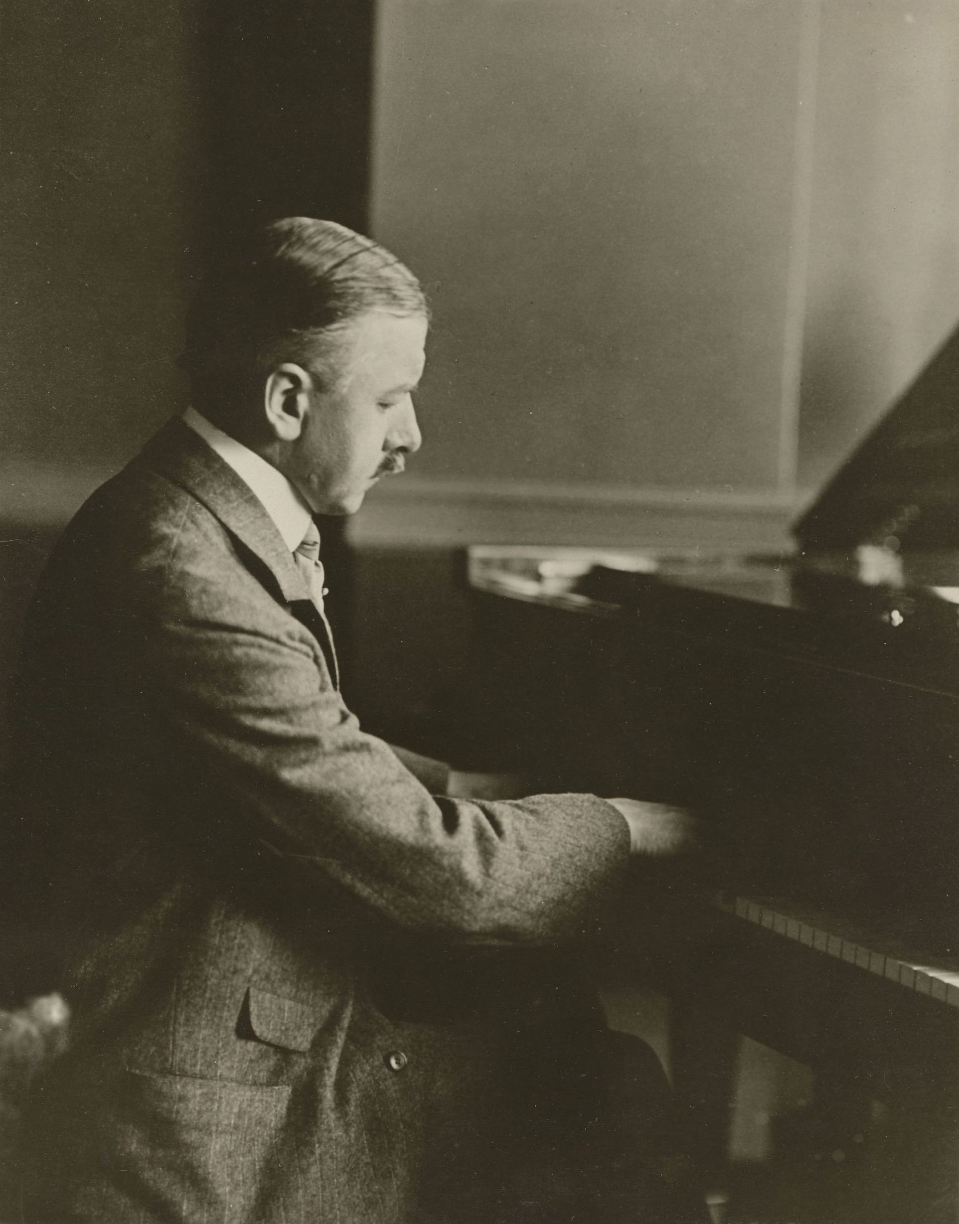 SWISS PIANIST RUDOLPH GANZ