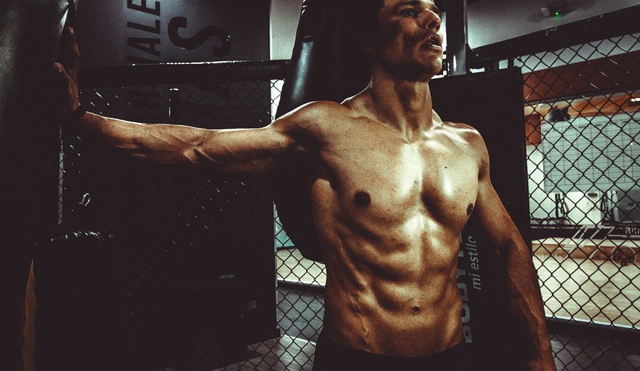 Homme musculation