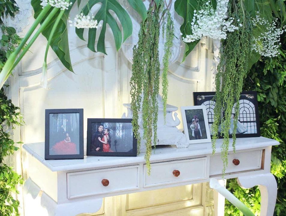 Backdrop decoration wujudkan hari spesialmu dengan sentuhan . Dekorasi Lamaran Artis Terkenal Jakarta Classy Tent